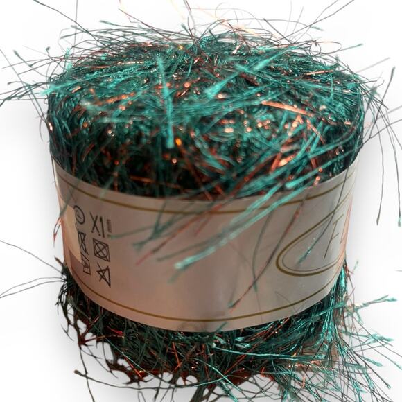 5 Skeins FLUTTER by Knitting Fever Eyelash Yarn | Red, Green, Silver | Italy - Picture 9 of 9